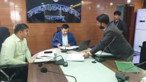 Read more about the article उपायुक्त ने जिला योजना कार्यकारिणी समिति की बैठक की