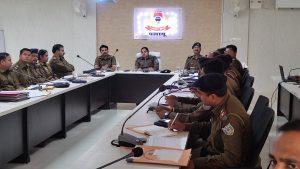 Read more about the article पुलिस अधीक्षक महोदया ने नव पदस्थापित थाना प्रभारी के साथ बैठक की