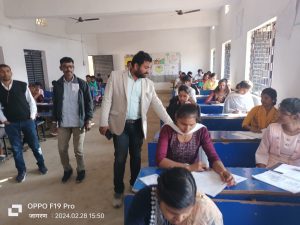 Read more about the article ग्यारहवीं की परीक्षा दुसरे दिन सम्पन्न