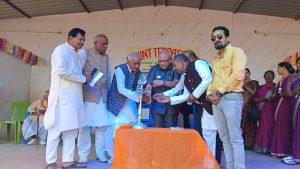 Read more about the article स्कूल में अर्जित किया गया ज्ञान आता है जीवन भर काम : कुलपति