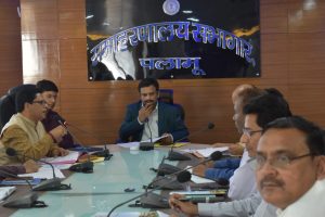 Read more about the article उपायुक्त ने झारखंड संयुक्त असैनिक सेवा प्रारंभिक प्रतियोगिता परीक्षा के सफल संचालन को लेकर की बैठक