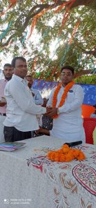 Read more about the article बसपा ने तीन नेताओं का घर वापसी कराया
