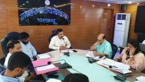 Read more about the article डीईओ ने इंटरमीडिएट स्ट्रांग रूम व केंद्रीय सुरक्षा बलों के आवासन में मूलभूत सुविधाओं के विभिन्न बिंदुओं पर समीक्षा कर कई निर्देश दिये