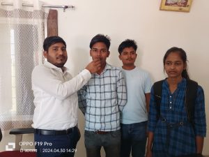 Read more about the article किसान का बेटा अमित ने राज्य में चौथा और जिला में पहला स्थान प्राप्त कर बना टापर्स