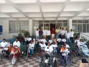 Read more about the article छः मुहान से समाहरणालय परिसर तक दिव्यांगों ने निकाली मतदाता जागरूकता रैली