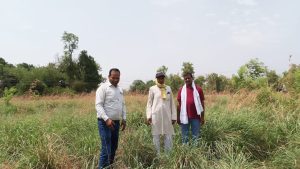 Read more about the article सीएसआईआर सीमैप ने लामीपतरा में किसानों को किया जागरूक