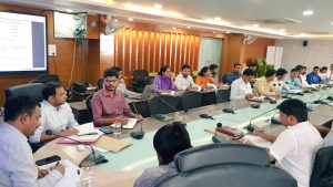 Read more about the article उपायुक्त ने पेयजल एवं स्वच्छता विभाग के कार्यों की समीक्षा की