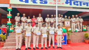 Read more about the article झारखंड राज्य के विभिन्न तैनाती स्थलों में उनके कमांडरों के द्वारा बड़े हर्ष और उल्लास के साथ फहराया गया तिरंगा झंडा