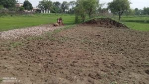 Read more about the article दबंगों ने काटा चकला आहर का बांध, बरसाती पानी का नहीं हो पा रहा संचयन