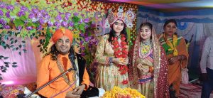 Read more about the article भगवत कथा के अंतिम दिन खेली गई फूलो की होली, झूमे श्रद्धालु,