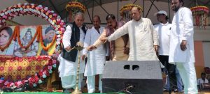 Read more about the article ‘गुरु के प्रति रखें समर्पित होने का भाव’, भगवान शिव सब कुछ देते हैं तो ज्ञान भी देंगे , चंद्रवंशी