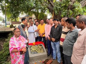 Read more about the article भगत तेंदुआ में आरसीसी नाली निर्माण कार्य का हुआ शिलान्यास