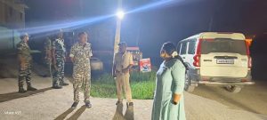 Read more about the article विधानसभा चुनाव को लेकर बिहार-झारखंड इंटर स्टेट बॉर्डर चेक पोस्टों का पुलिस अधीक्षक द्वारा निरीक्षण