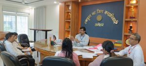 Read more about the article उपायुक्त ने मतदान को लेकर की जाने वाली तैयारियों हेतु अधिकारियों को दिए आवश्यक दिशा-निर्देश….