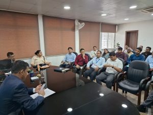 Read more about the article विधानसभा के प्रेक्षकों व जिला निर्वाचन पदाधिकारी व एसपी ने विभिन्न राजनीतिक दलों के प्रतिनिधियों संग बैठक की