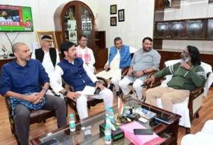 Read more about the article झारखंड मंत्रीमंडल में कई नये चेहरों को मिल सकता है मौका