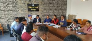 Read more about the article डीडीसी ने विश्रामपुर प्रखंड का किया निरीक्षण,प्रखंड कार्यालय में बैठक कर विभिन्न योजनाओं की समीक्षा की