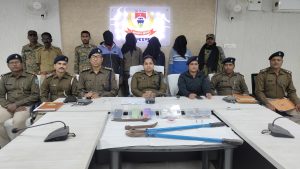 Read more about the article पलामू पुलिस ने डेढ़ माह बाद लूटकांड का किया खुलासा, चार अपराधी गिरफ्तार