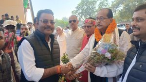 Read more about the article विश्रामपुर को अनुमंडल बनाने को ले सुबे के वित्त मंत्री राधाकृष्ण किशोर से मिले कांग्रेस प्रखंड अध्यक्ष रविन्द्र शुक्ला