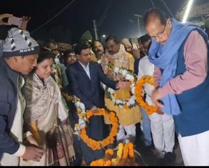 Read more about the article गुजरात से पीड़िता का पार्थिव शरीर पहुंचा पांकी,अंत्येष्टि संस्कार में शामिल हुए मंत्री एवं उपायुक्त