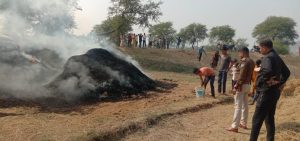 Read more about the article खलिहान में खाना बनाते समय गैस सिलेंडर फटा, किसान गंभीर