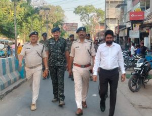 Read more about the article रंग पर होली को लेकर पलामू पुलिस अलर्ट मूड में