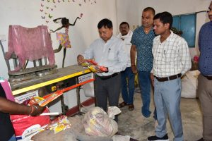 Read more about the article अपैरल पार्क से स्थानीय महिलाओं को मिलेगा रोजगार: उप विकास आयुक्त