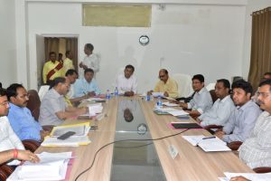 Read more about the article क्षेत्र भ्रमण कर विकास कार्यों में गति लाएं पदाधिकारी: उपायुक्त
