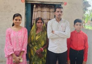 Read more about the article भवनाथपुर की गीतांजलि पूरे राज्य में टॉप किया है। गीतांजलि को 98.60 प्रतिशत अंक मिले