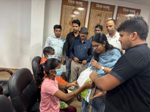 Read more about the article डीसी ने दो टीबी के मरीजों को लिया गोद,सभी सक्षम लोगों एवं संस्थानों से मरीजों को गोद लेने की अपील