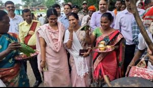 Read more about the article उन्नति दूरस्थ आदिवासी योजना”UDAY” का पलामू में हुआ शुभारंभ,रामगढ़ के उलडंडा एवं नवाडीह में पीवीटीजी के बीच डाक्यूमेंट्स का किया गया वितरण