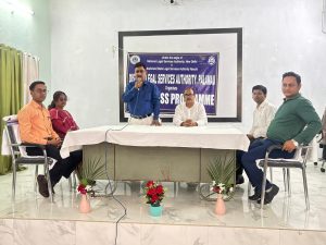 Read more about the article जेल अदालत में पाँच मामले का निस्तारण, नव बन्दी मुक्त