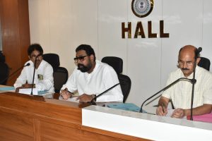 Read more about the article राज्य बाल अधिकार संरक्षण आयोग के सदस्य ने बाल संरक्षण को ले पदाधिकारियों संग बैठक की