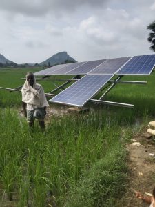 Read more about the article खेत में लगे सोलर प्लेट चुरा ले गये चोर