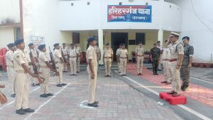 Read more about the article डीआईजी ने हरिहरगंज थाना का किया औचक निरीक्षण