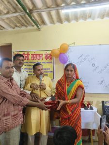 Read more about the article रानी डॉली जनसेवा ट्रस्ट के द्वारा दमारो में बेटी बचाओ बेटी पढ़ाओ के तहत निकाल गई जागरूकता रैली