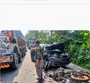 Read more about the article सड़क दुर्घटना में कक्षा नौवीं के छात्र की मौत, दूसरा गंभीर