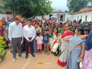 Read more about the article डीसी ने रजवाडीह मध्य विद्यालय के पीटीएम में अभिभावकों को किया प्रेरित