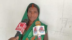 Read more about the article रसोईया मुनवा देवी को नहीं मिल रहा है दो साल से मानदेय