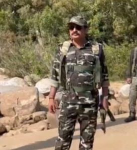 Read more about the article चतुराई भरी रणनीति , सोची समझी कार्रवाई और तीन खूंखार नक्सली ढेर