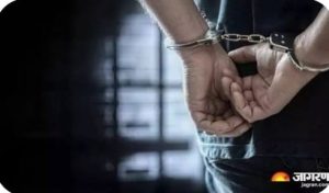 Read more about the article जमशेदपुर में ज्वेलरी शॉप लूट मामले में एक गिरफ्तार, पुलिस ने घटना में प्रयुक्त कार को भी किया जब्त