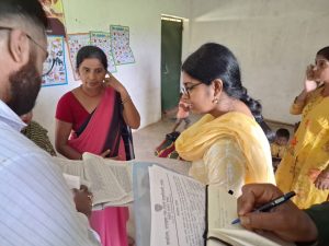 Read more about the article निरीक्षण:लेस्लीगंज के विभिन्न पंचायतों के जन वितरण प्रणाली के दुकानों व आंगनबाड़ी केंद्रों का किया गया जांच