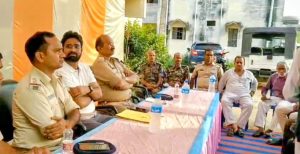 Read more about the article दुर्गा पूजा को लेकर सदर थाना परिसर में शांति समिति की बैठक संपन्न