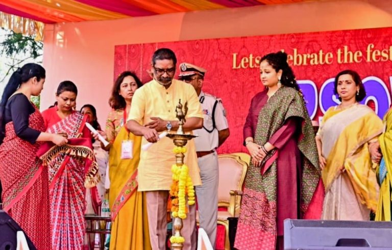 Read more about the article इप्सोवा दीवाली मेला का सीएम हेमंत सोरेन व कल्पना सोरेन ने किया उद्घाटन