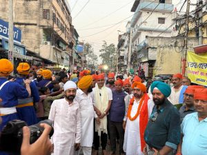 Read more about the article लायंस क्लब ऑफ़ मेदिनीनगर द्वारा गुरु नानक जयंती पर नगर कीर्तन का भव्य स्वागत