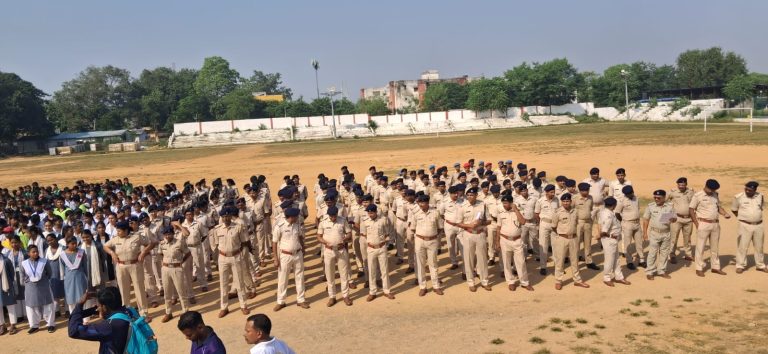 Read more about the article बन्दे मातरम्” के 150 वर्ष पूर्ण होने के उपलक्ष्य बन्दे मातरम् का सामूहिक गायन आयोजित