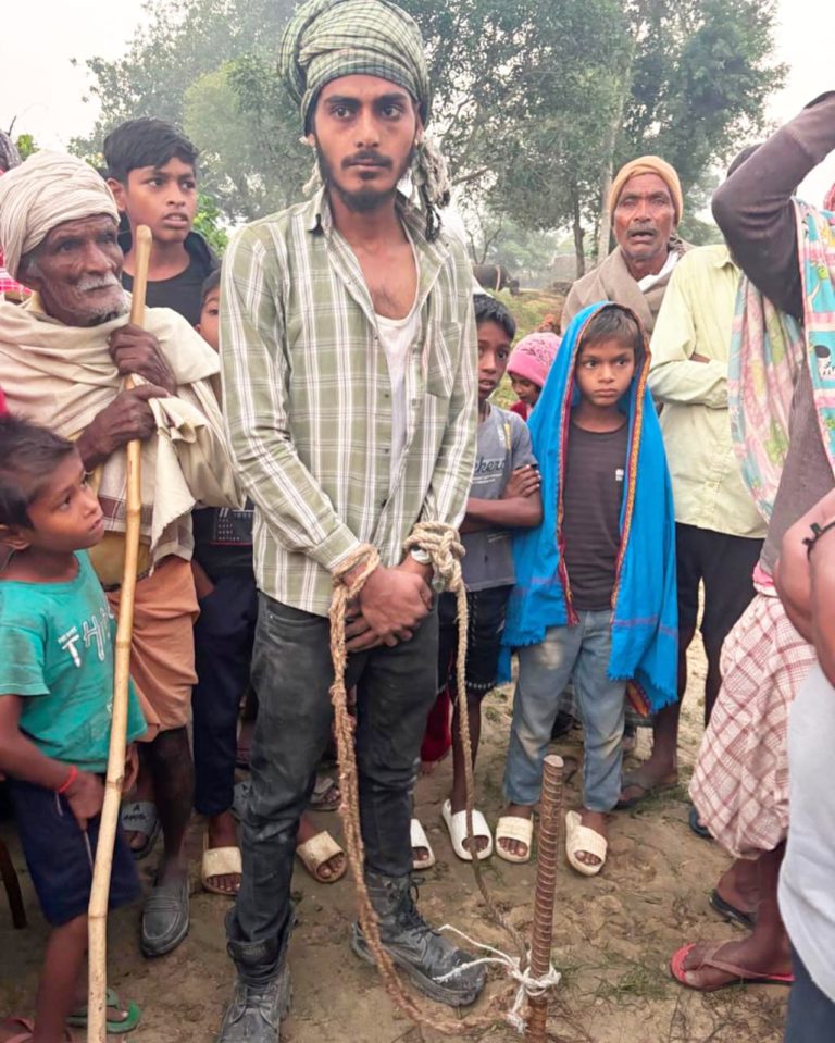 Read more about the article चोरी की भैंस के साथ युवक को ग्रामीणों ने पकड़ा, की जमकर धुनाई, बाद में पुलिस को सौंपा