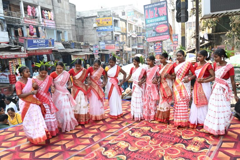 Read more about the article झारखंडी लोकधुनों पर थिरका पलामू