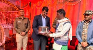 Read more about the article नक्सल प्रभावित क्षेत्रों में विश्वास निर्माण हेतु सिविक एक्शन कार्यक्रम का आयोजन…
