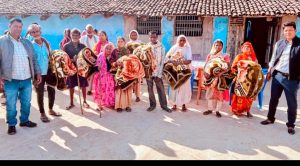Read more about the article कड़ाके की ठंड में कंबल मिलने से वृद्ध जनों को मिली राहत : तसलीम